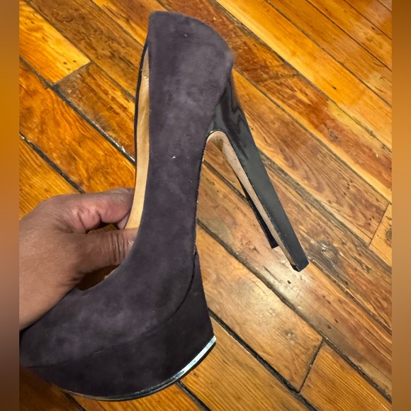 L.A.M.B heels - Picture 2 of 9